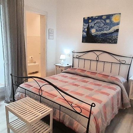 Margherita Guest House Ольбия Экстерьер фото