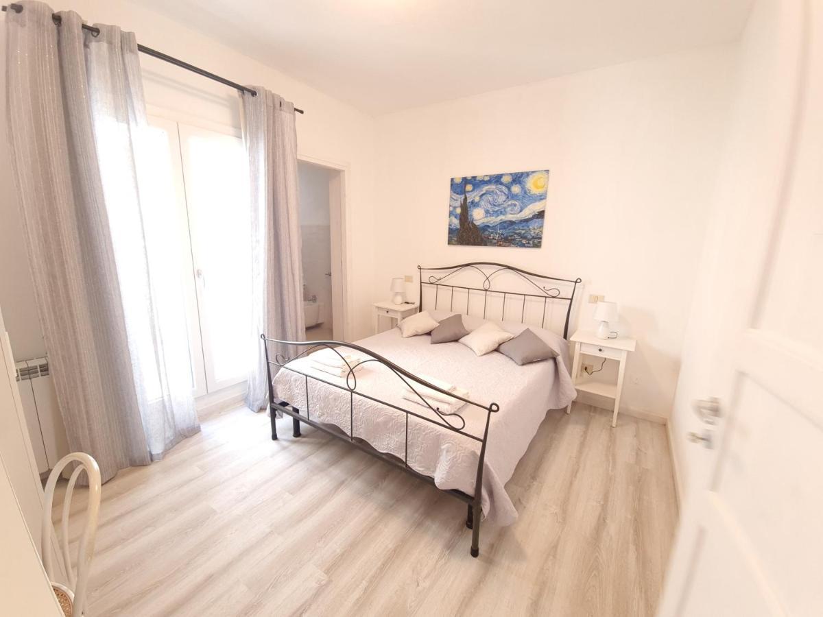 Margherita Guest House Ольбия Экстерьер фото