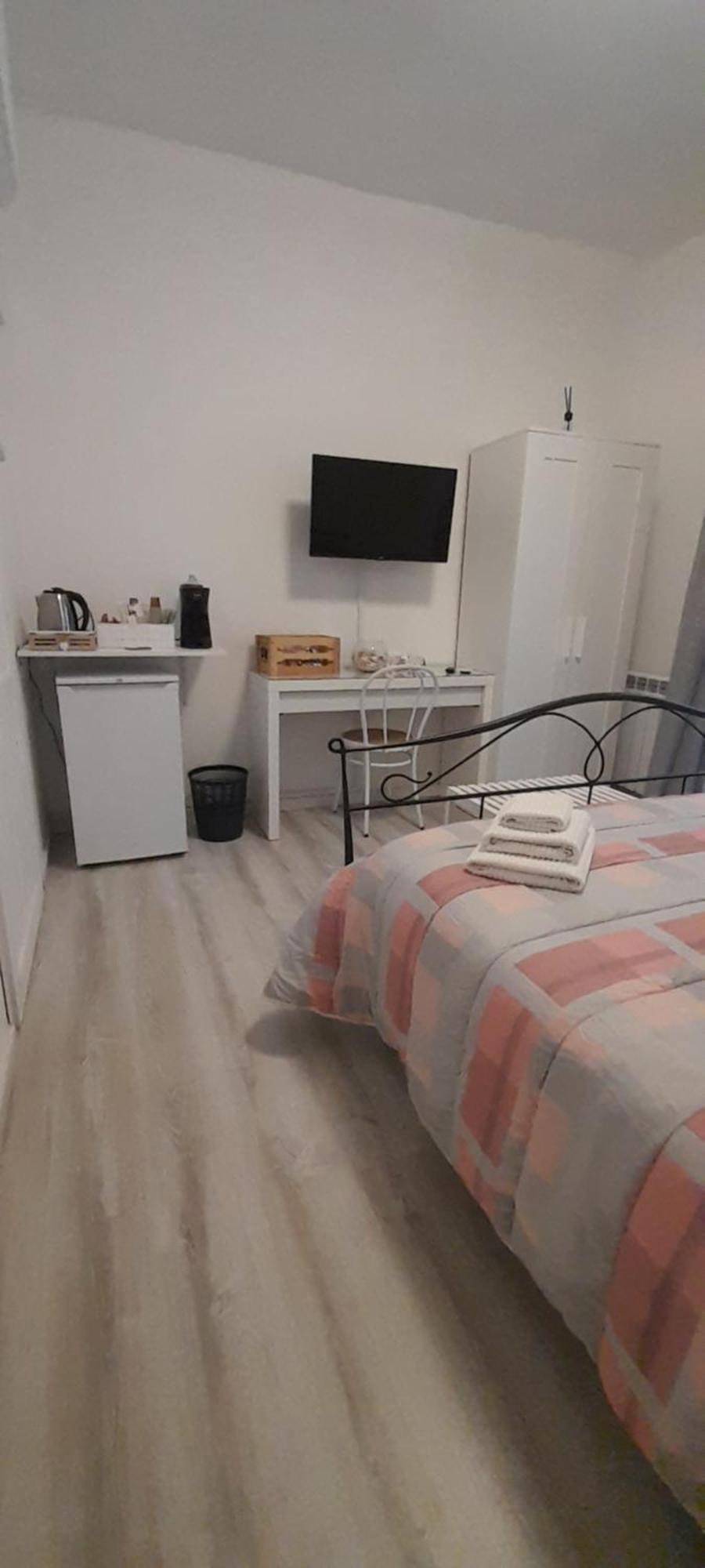 Margherita Guest House Ольбия Экстерьер фото
